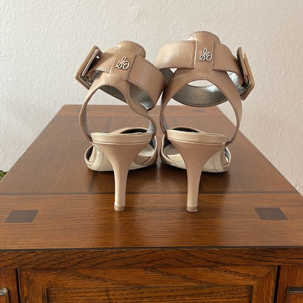 Sam Eldelman Beige Close Toe Pump - image 3